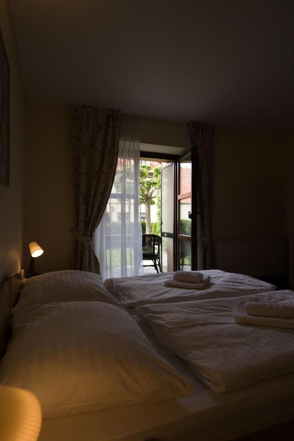 Hotel Buchlov Buchlovice Dış mekan fotoğraf